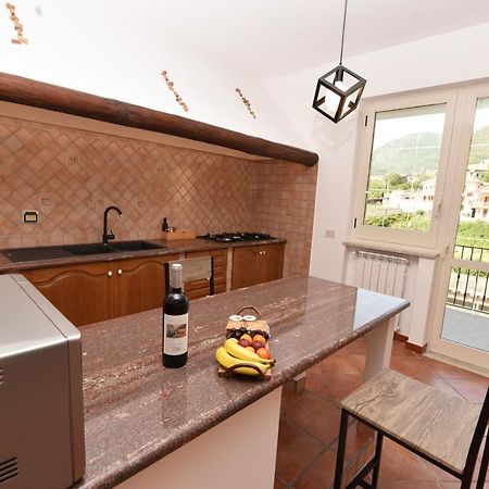 Chez Luke Apartments In Аджерола Экстерьер фото