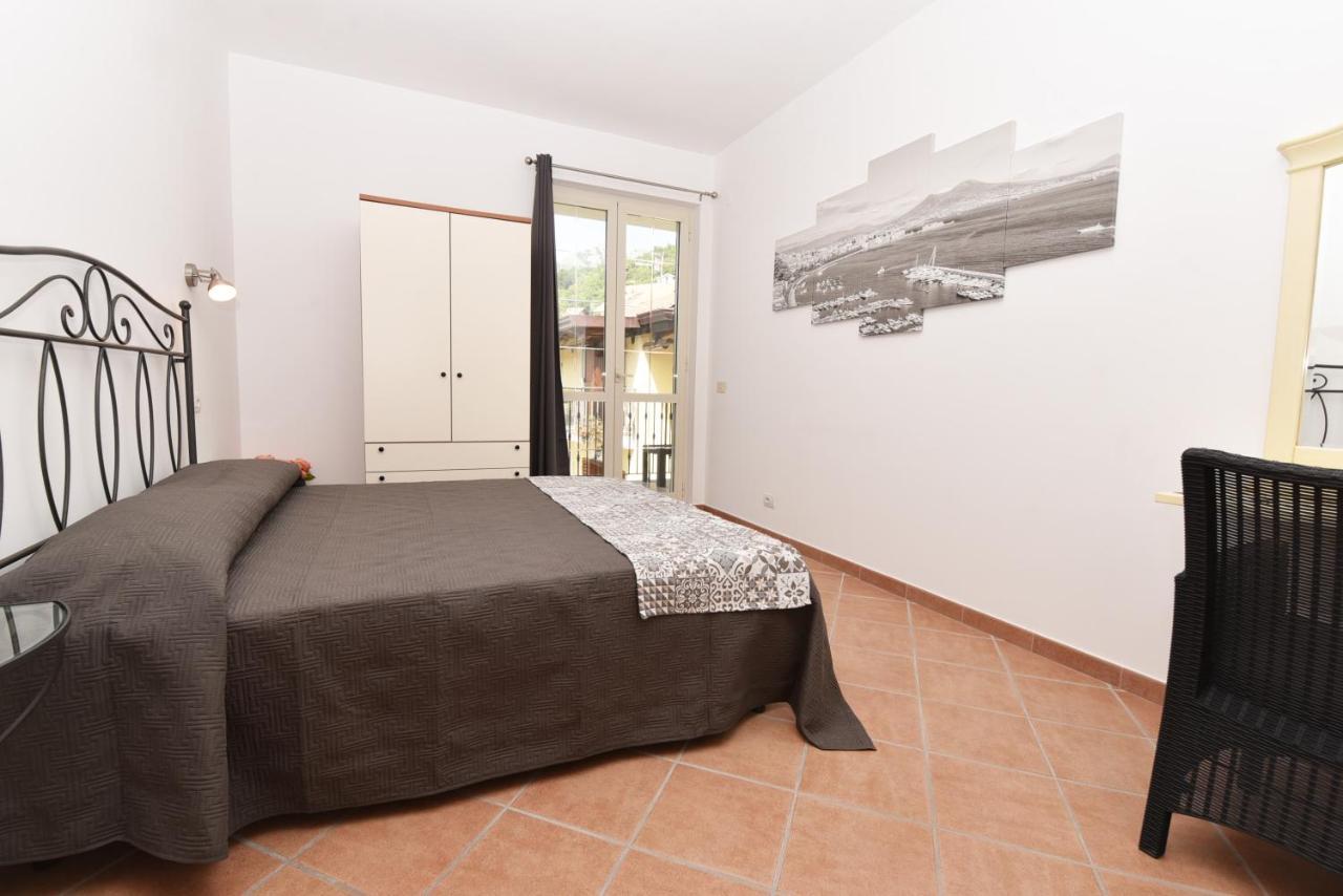 Chez Luke Apartments In Аджерола Экстерьер фото