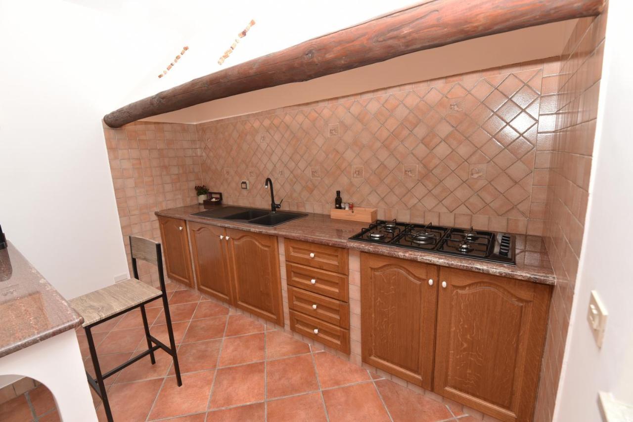 Chez Luke Apartments In Аджерола Экстерьер фото
