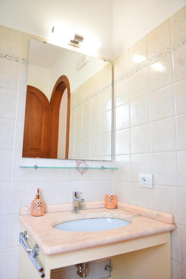 Chez Luke Apartments In Аджерола Экстерьер фото